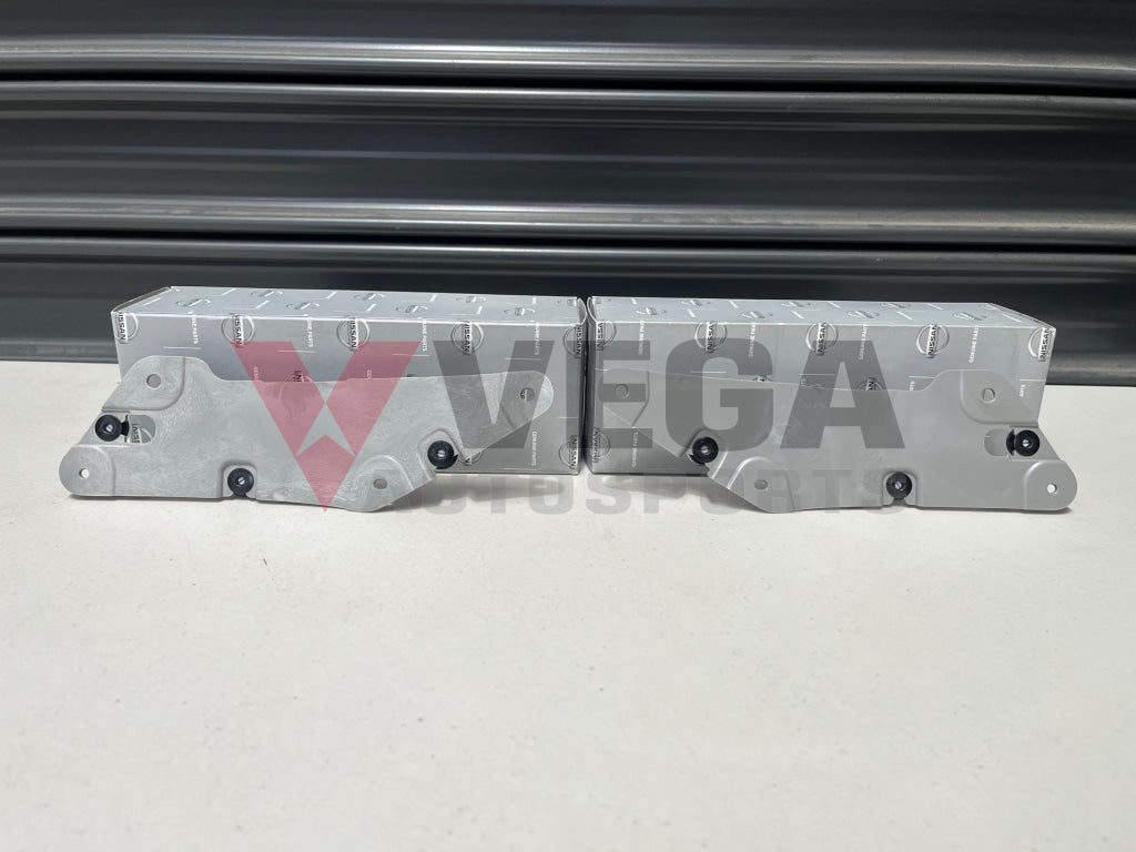 Rear Spoiler Side Section Bracket Set RHS / LHS to suit Nissan Z RZ34 ...