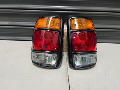 Rear Tail Light Assembly (Rhs & Lhs) To Suit Datsun 1200 Ute B120 1978-1989 26550-G1260 /