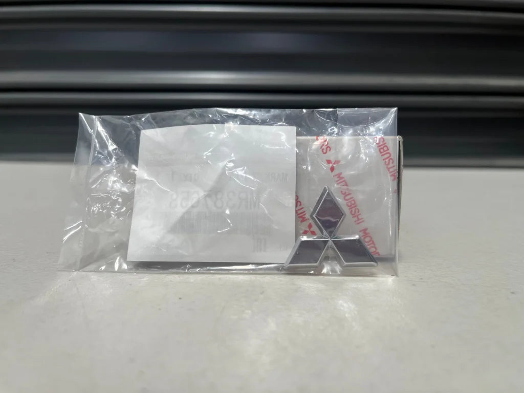 Rear Trunk Diamond Emblem To Suit Mitsubishi Legnum Ec5W Vr-4 05.2000 - 08.2002 Mr387658 Emblems