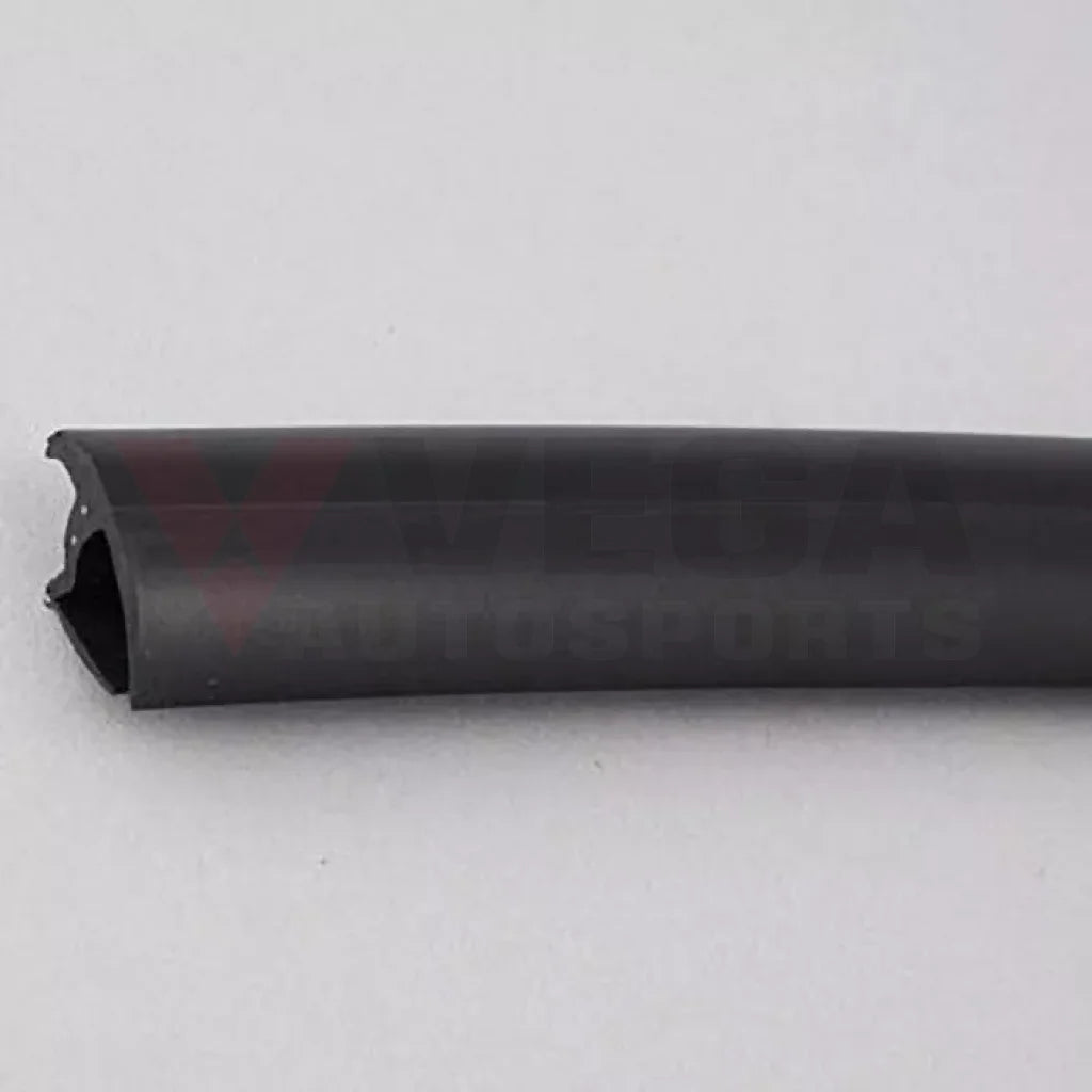 Rear Window Moulding To Suit Mazda Rx7 Fd3S Fd01-50-6G0B Body Mouldings / Seals