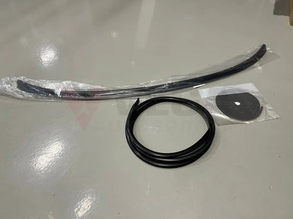 Rear Windscreen Fitting Kit To Suit Nissan Silvia S14 Exterior