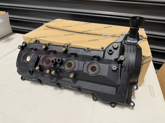Right Rocker Cover to suit Landcruiser 70 76 78 79 Series VDJ 1VD 01-2007 to 08-2016 11201-51031 - Engine