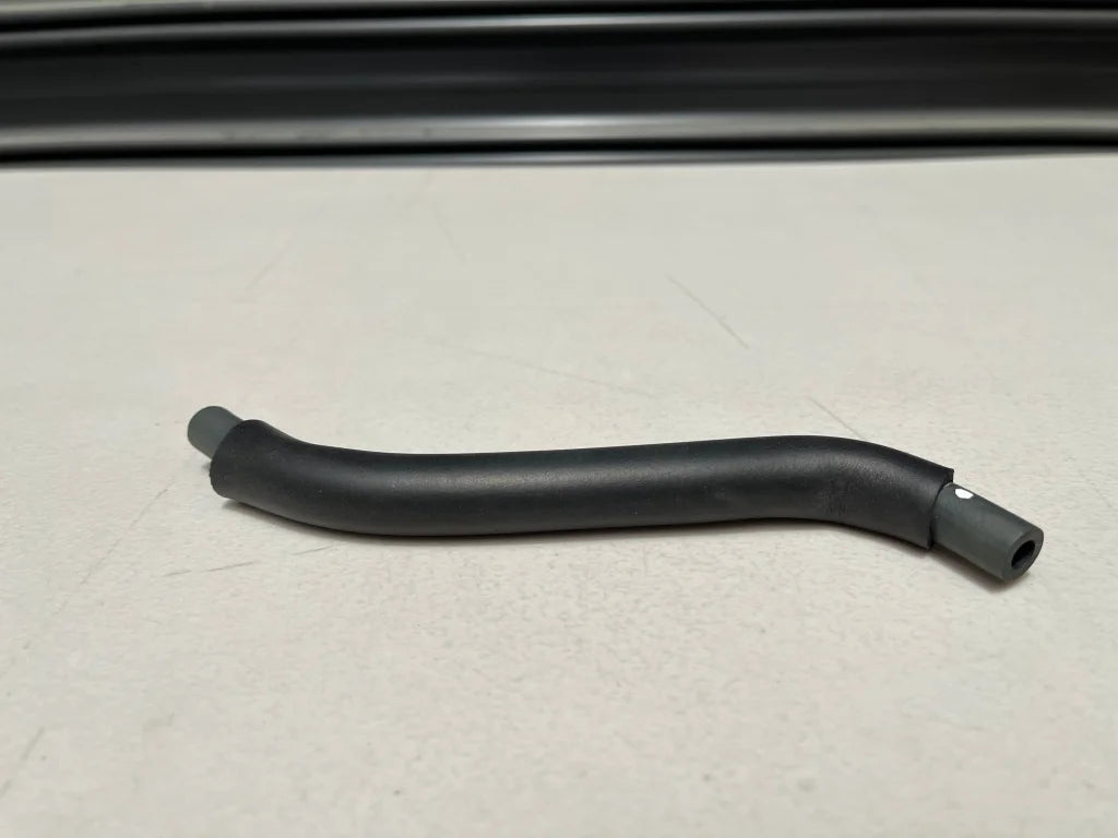 Rocker Cover Pcv Hose To Suit Mitsubishi Lancer Evolution 5 / 6 7 8 9 Engine
