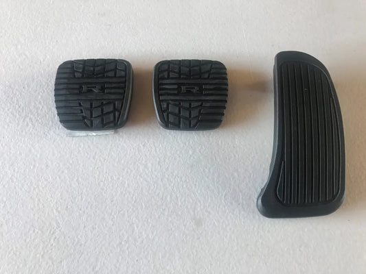 Rubber Pedal Set to Nissan Skyline R32 GTR & R33 GTR - Vega Autosports