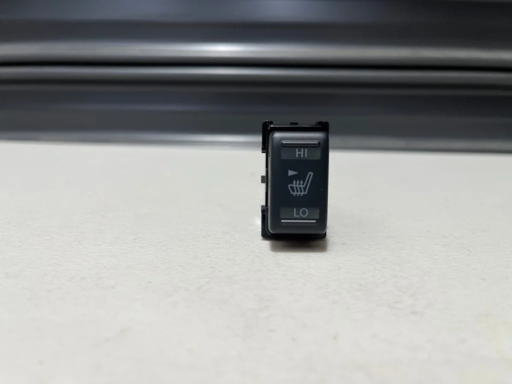Seat Heater Switch Rhs Driver To Suit Nissan 370Z Z34 Juke F15 Murano Z51 Pathfinder R52 Patrol Y62