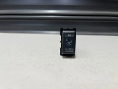Seat Heater Switch Rhs Driver To Suit Nissan 370Z Z34 Juke F15 Murano Z51 Pathfinder R52 Patrol Y62