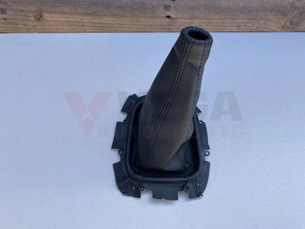 Shift Boot Black to suit Subaru 98-02 Forester / 99-01 Impreza WRX - Vega Autosports