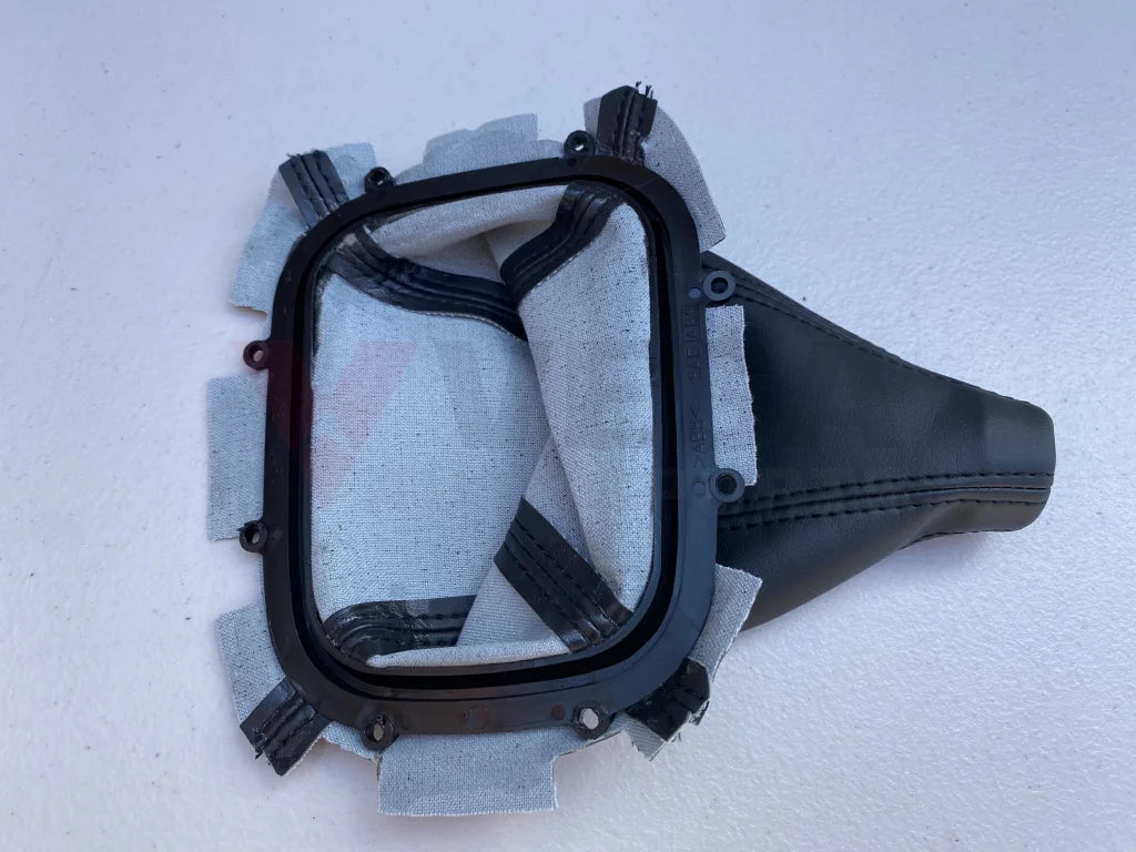 Shift Boot Black to suit Subaru 98-02 Forester / 99-01 Impreza WRX - Vega Autosports