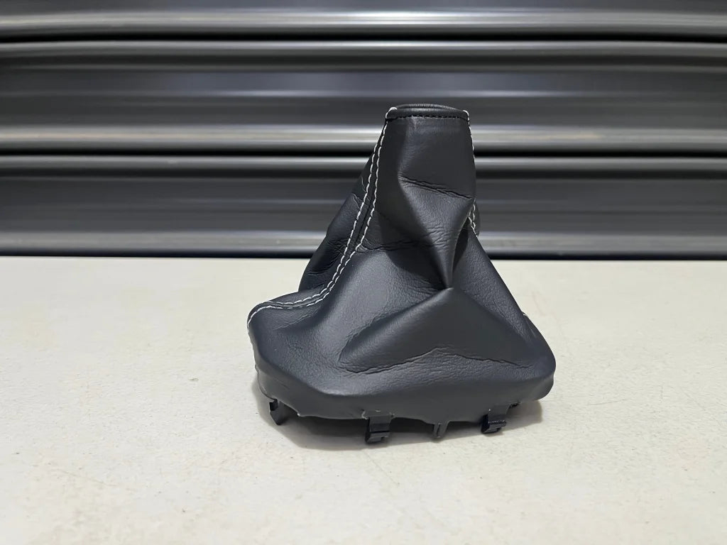 Shift Boot (Silver Stitch) To Suit Toyota Gr Yaris 2020 + / Cr Corolla 58808-12540-C1 Interior