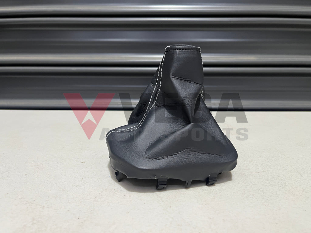 Shift Boot (Silver Stitch) To Suit Toyota Gr Yaris 2020 + / Cr Corolla 58808-12540-C1 Interior