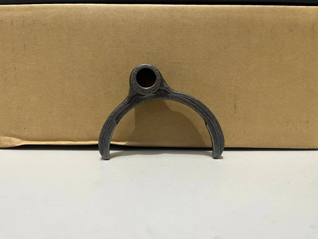 Shift Fork (F4W56A) to suit Datsun 1200 Sunny Truck Ute B120 32805-18000 - Vega Autosports