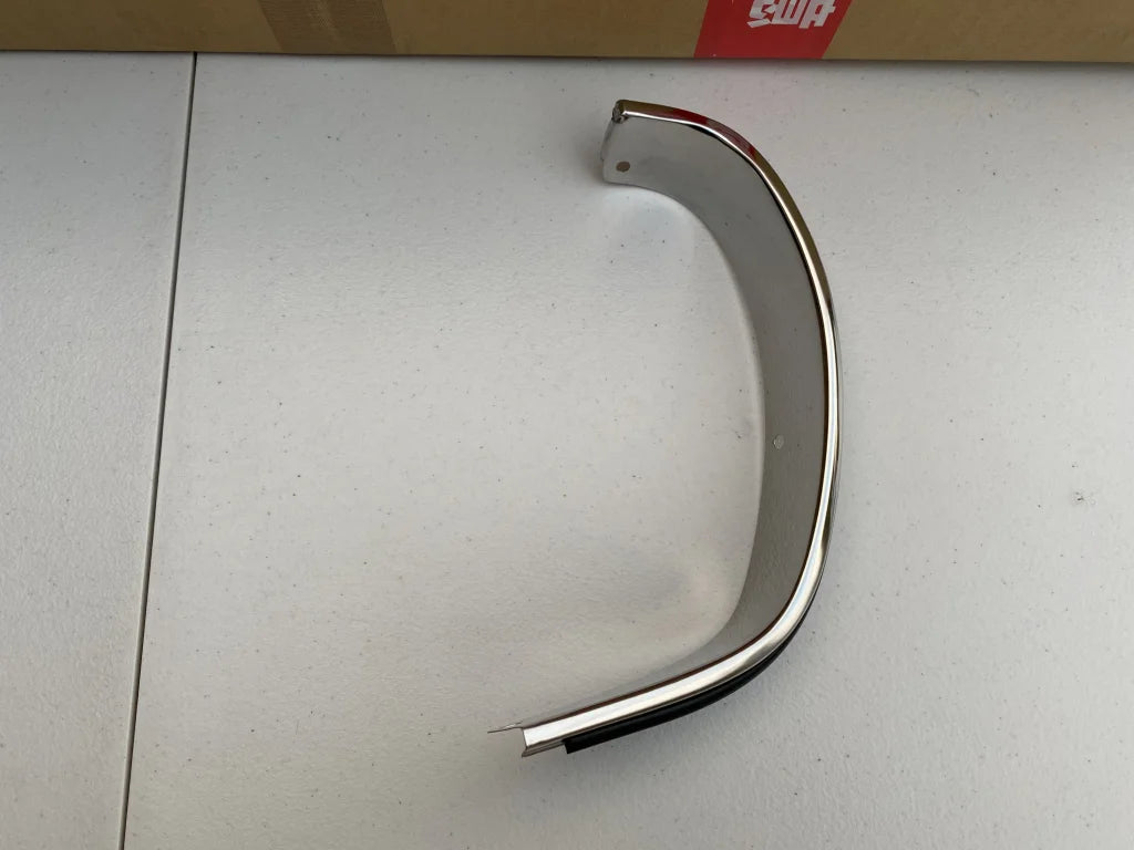 Surround Radiator Grille Moulding LHS to suit Nissan DATSUN 1200 B110 / B120 - Vega Autosports