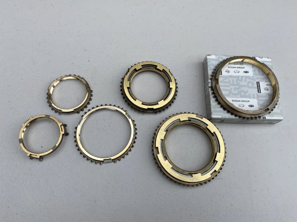 Synchroniser Ring Set (1st to 5th plus Reverse) to suit Nissan Skyline R33 GTR Series 3 Gearbox - Vega Autosports