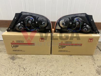 Tail Light Assemblies Rhs & Lhs To Suit Mitsubishi Lancer Evolution 9 Ct9A