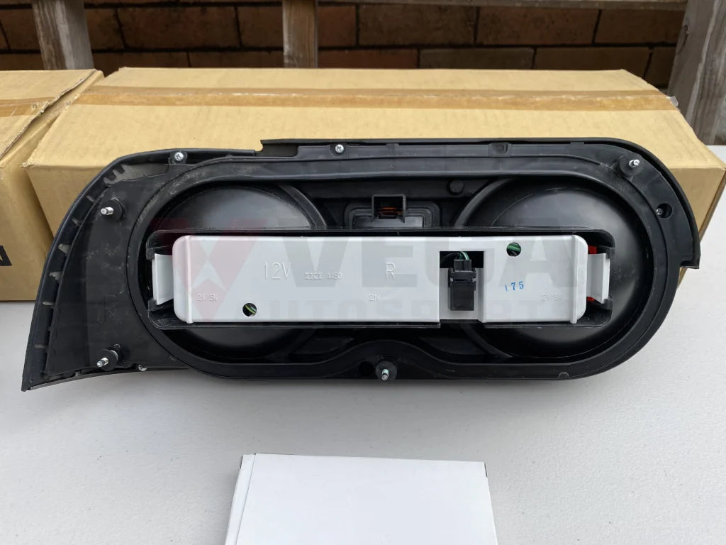 Tail Light Assembly Set & Cover (Rhs Lhs) To Suit Nissan Skyline R32 Gtr / Gts-T Gts Electrical
