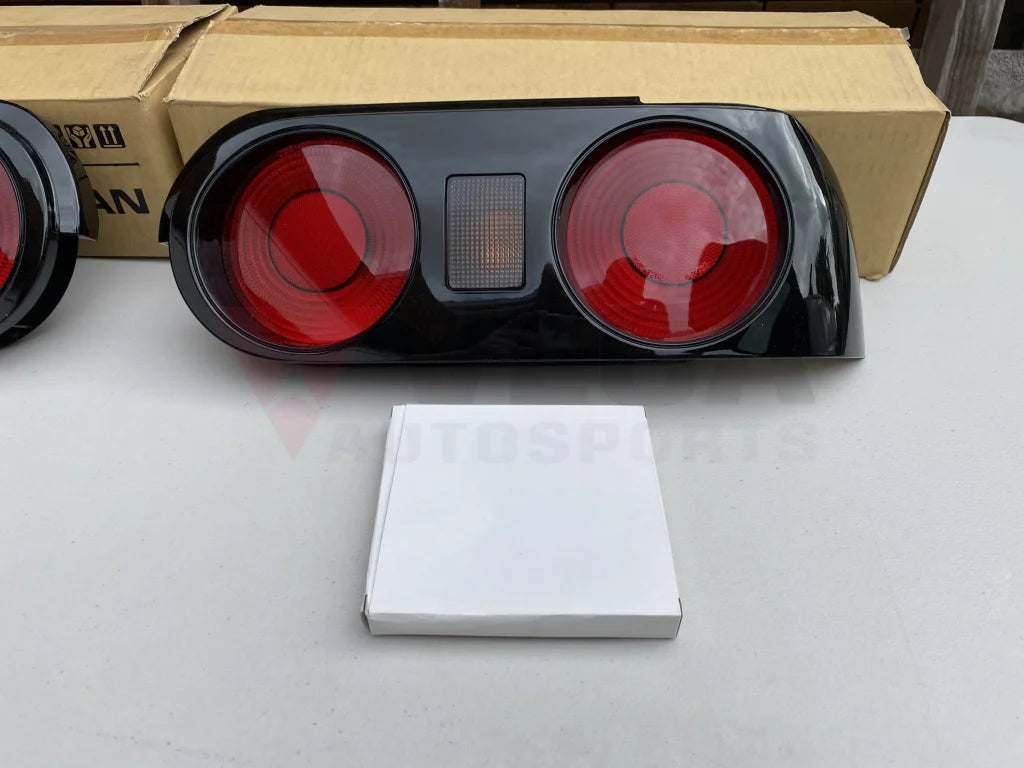 Tail Light Assembly Set & Cover (Rhs Lhs) To Suit Nissan Skyline R32 Gtr / Gts-T Gts Electrical