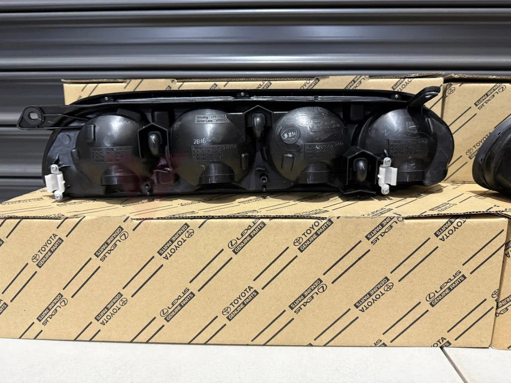 Tail Light Lamp Set RHS & LHS to suit Toyota 96 98 Supra JZA80 81561 14700 / 81551 14700 Electrical