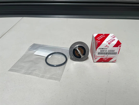 Thermostat And Gasket To Suit Toyota Landcruiser 70 80 100 200 Series 1Pz 1Hz 1Hd 1Vd 76C