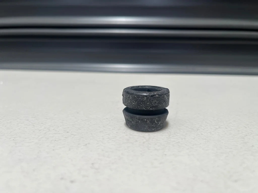 Transmission Crossmember Mounting Rubber Bush to suit Nissan R32 / R33 / R34 4WD 11248-85E01 Gearbox and Transmission