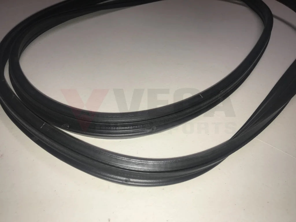 Trunk Lid / Boot Weatherstrip to suit Nissan Skyline R33 GTR / GTS-T / GTS - Vega Autosports