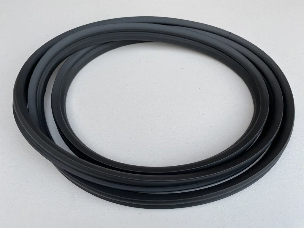 Genuine Mitsubishi Trunk Weatherstrip Seal to suit Mitsubishi Lancer Evolution 5 / 6 / 6.5 TME CP9A - Vega Autosports