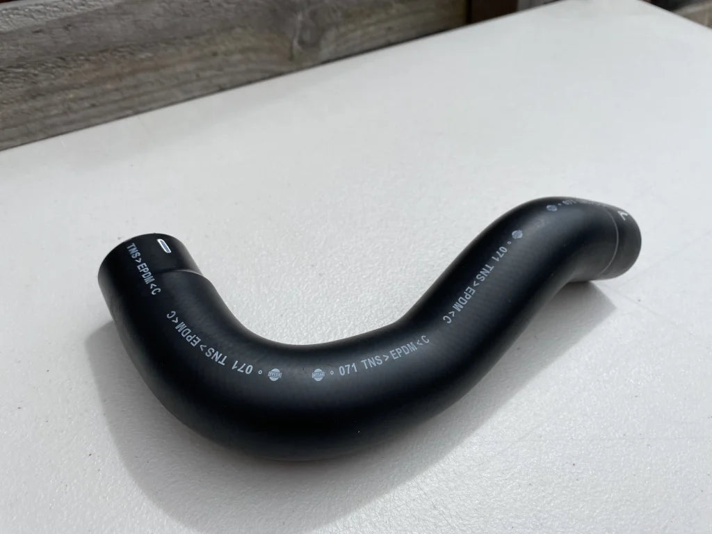 Upper Radiator Hose To Suit Nissan Skyline R33 Gts-4 / Gts25 Gts25-T & Stagea Wc34 25Tx-Four Rs-Four
