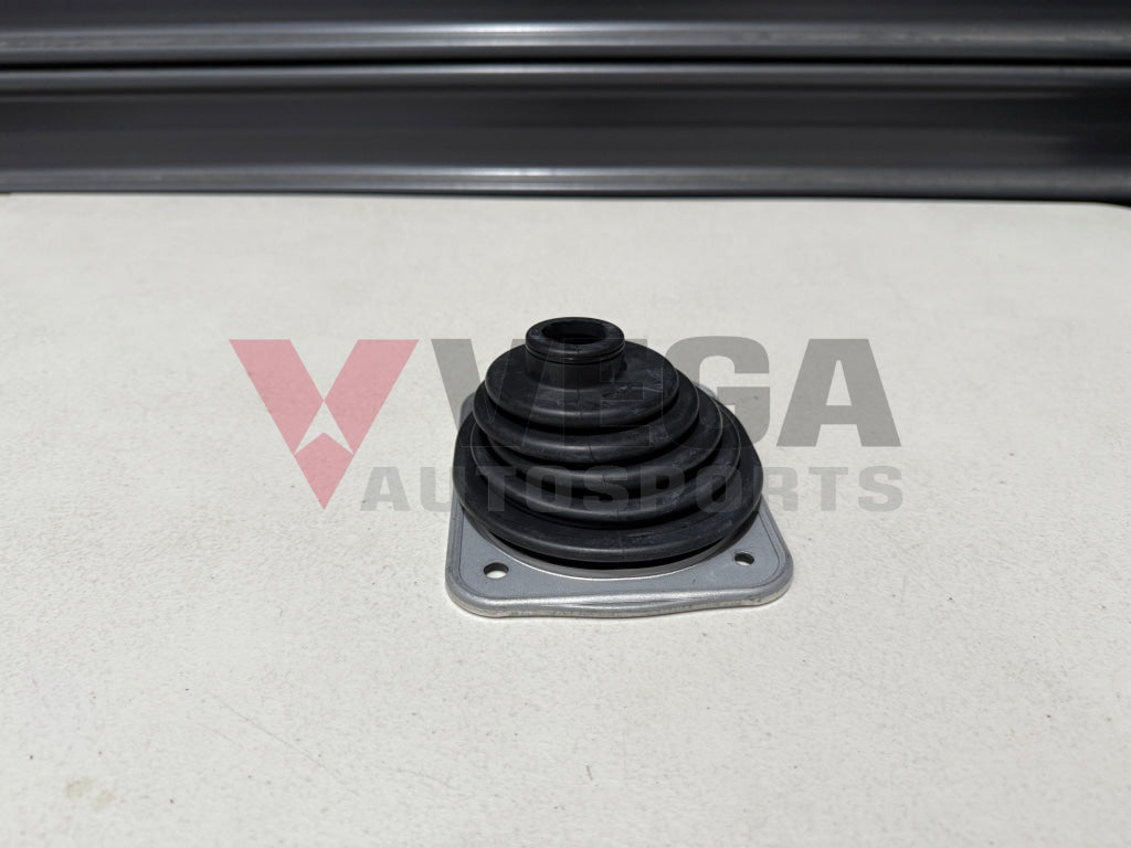 Upper Rubber Shift Boot to to suit Toyota Chaser JZX90 / JZX100 58280 22100 Gearbox and Transmission