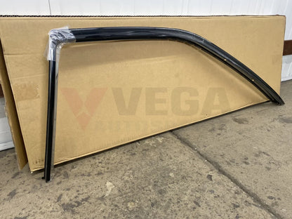 Upper Weatherstrip Retainer Moulding (Rhs) To Suit R32 Gtr / Gts-T (All Coupe) Genuine Nissan