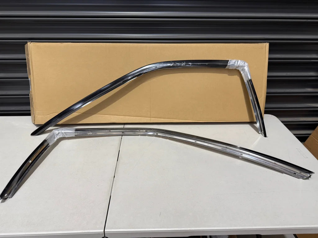 Upper Weatherstrip Retainer Moulding Set RHS & LHS to suit R32 GTR / GTS-T (All Coupe) 76871-04U00 / 76870-04U00