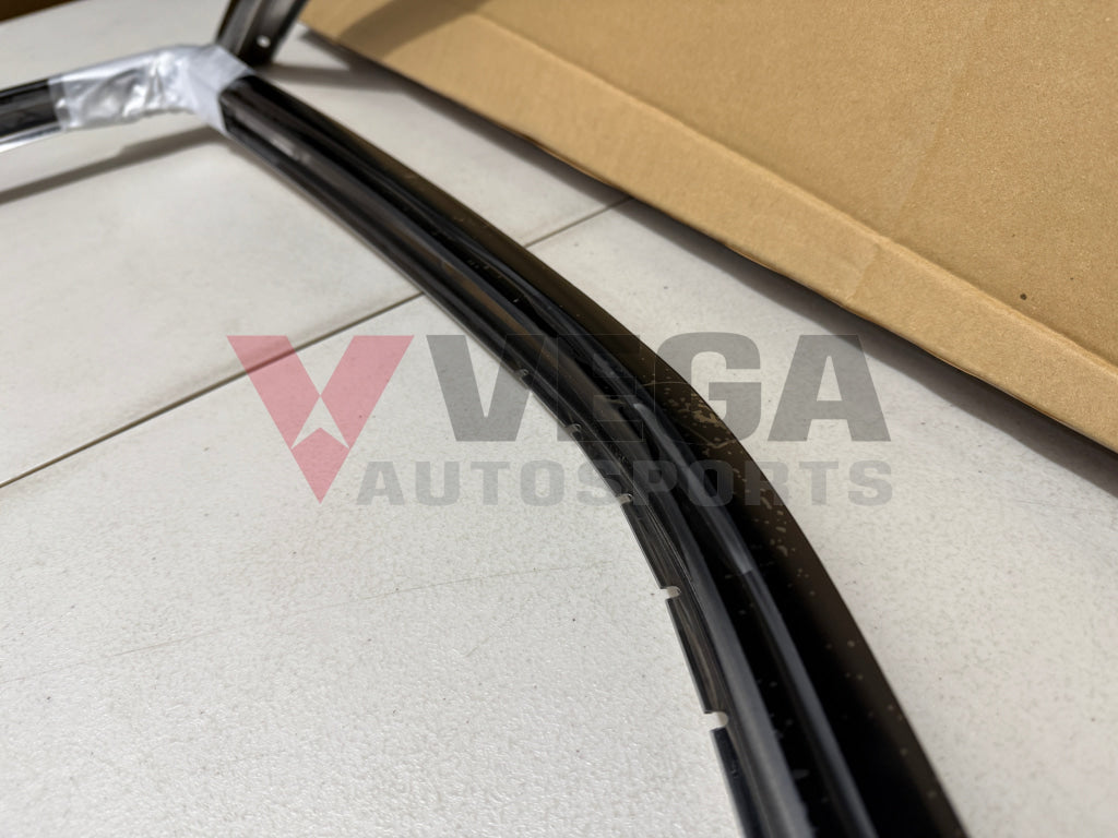 Upper Weatherstrip Retainer Moulding Set RHS & LHS to suit R32 GTR / GTS-T (All Coupe) 76871-04U00 / 76870-04U00