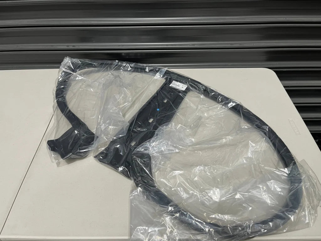 Upper Weatherstrip (Rhs) To Suit Subaru Impreza Gd9 00-07 63521Fe020 Exterior