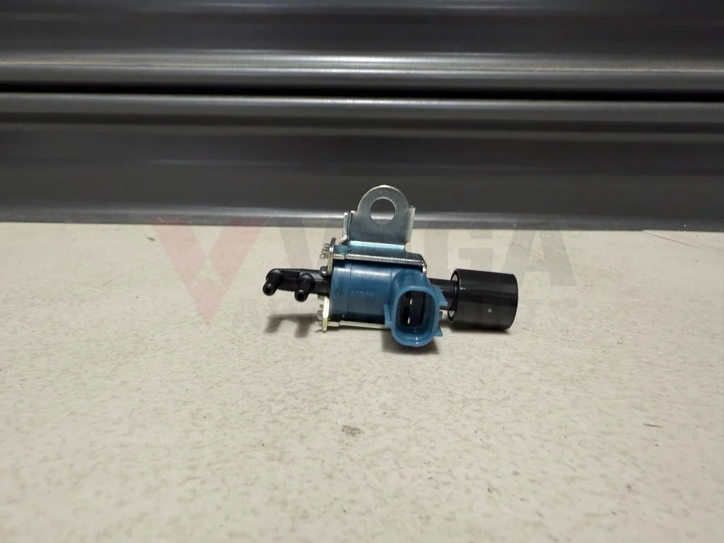 Vacuum Solenoid Valve to suit Toyota Landcruiser 70 78 79 80 100 105 Series HZJ 1HZ HDJ 1HD 90910-12155 Engine