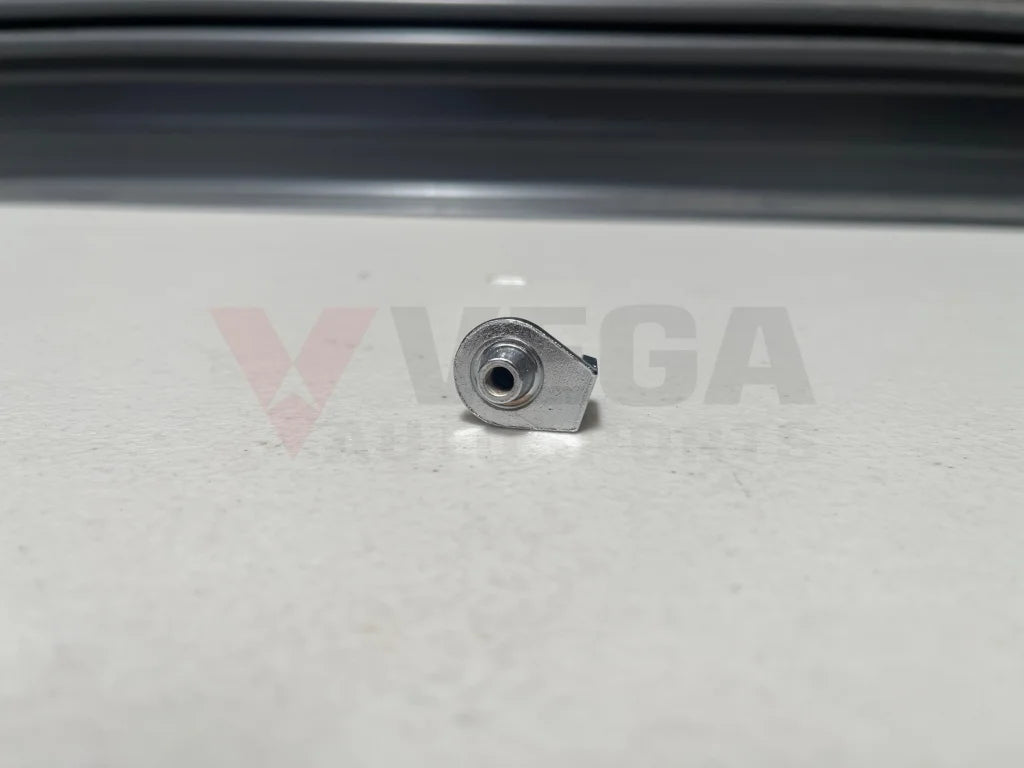 Ventilator Window Pivot Bracket To Suit Datsun 1200 Sunny Truck 80238-H1001 Exterior