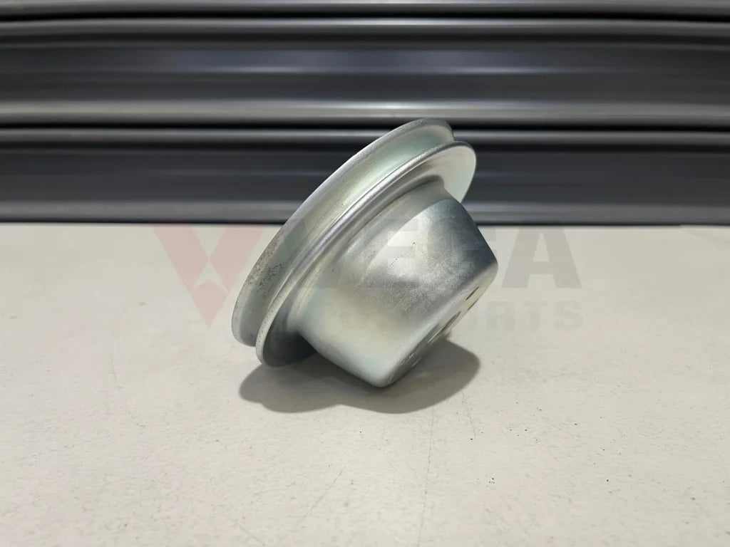 Water Pump Pulley 1200 B110 B210 210 B310 A12 A13 A14 A15 21051-18000 Cooling
