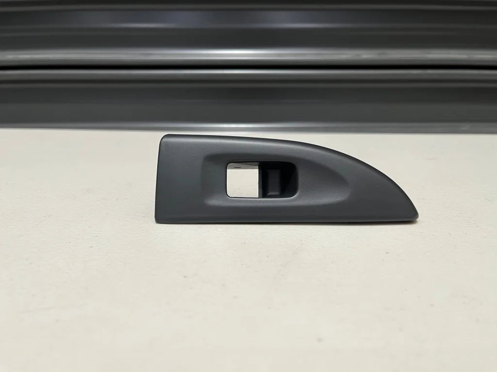 Window Switch Panel (Rear Rhs) To Suit Subaru Impreza Gc8 Gf8 98-00 83082Fa060Oe Interior
