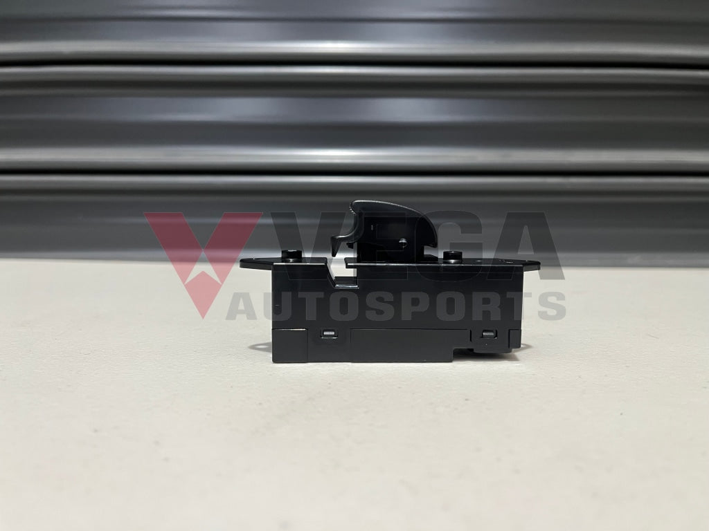 Window Switch (Rear Lhs) To Suit Mitsubishi Lancer Evolution 7 / 8 9 Ct9A 8608A101 Electrical